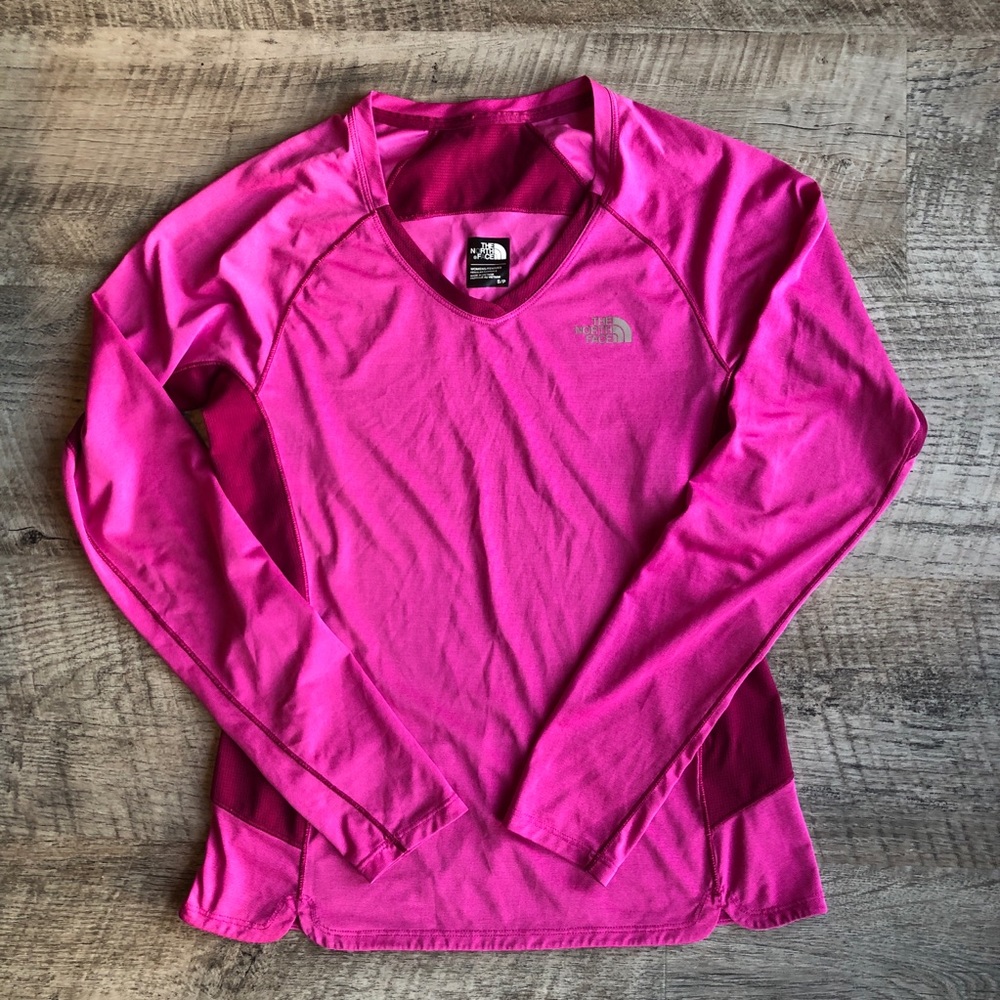 Lightweight North Face Women’s Top